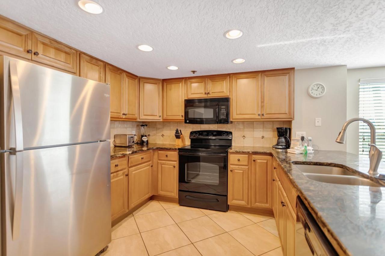 106 Beach Place Condos St. Pete Beach Dış mekan fotoğraf