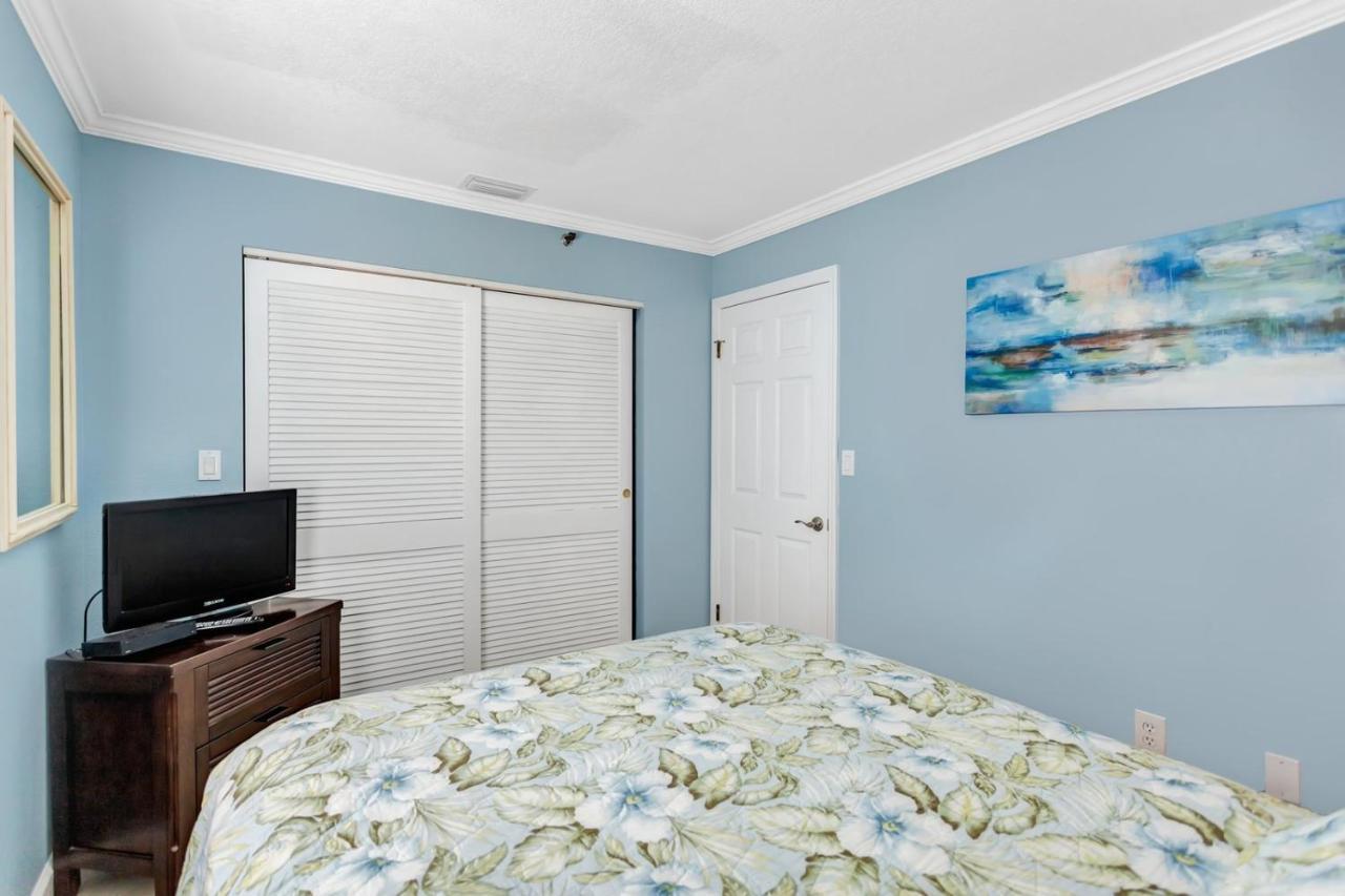 106 Beach Place Condos St. Pete Beach Dış mekan fotoğraf