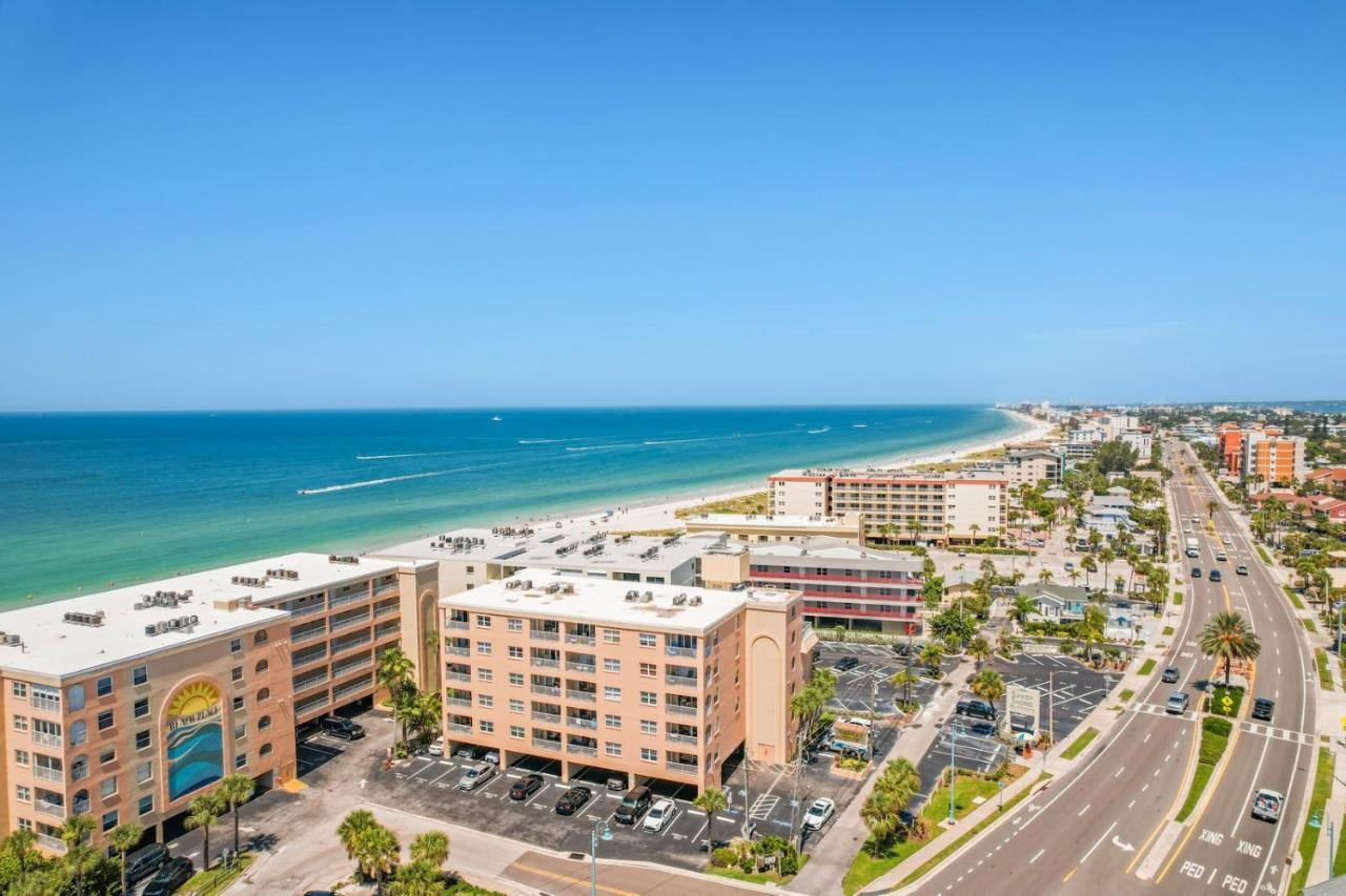 106 Beach Place Condos St. Pete Beach Dış mekan fotoğraf